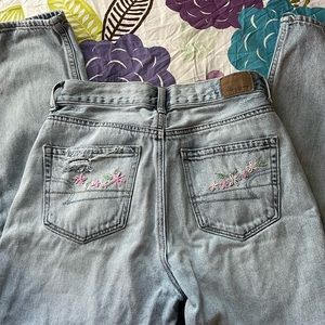 American Eagle Embroidered Mom Jeans